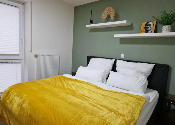 Cozy Apartment: Design Superior Suite Zentral - Kueche - Balkon
